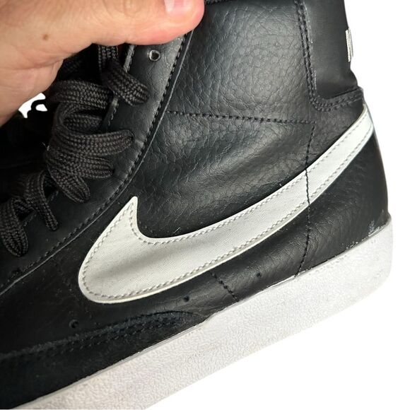 Nike Blazer 77 Black & White Sneakers Size 7Y - Picture 16 of 16